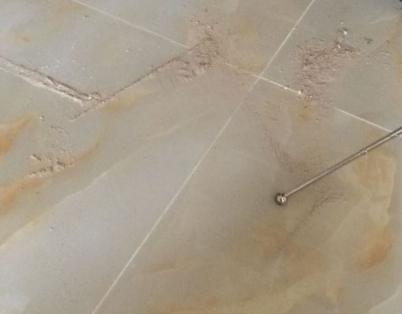 兴业瓷砖空鼓维修公司分享粘合剂选择不当在瓷砖铺贴过程中可能导致以下问题